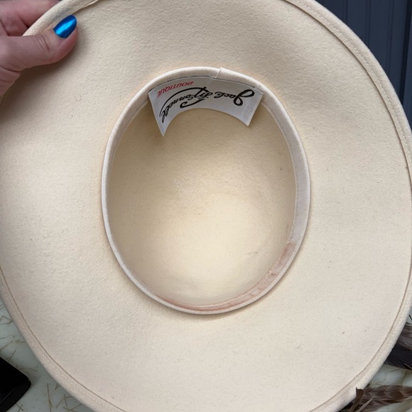Vintage Jack McConnell Feather Hat, Cream Felt Wide Brim, Real Feathers, Rare - Picture 7 of 12